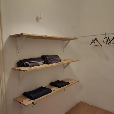 Δωμάτια σε οικογενειακή κατοικία Les De Preisch