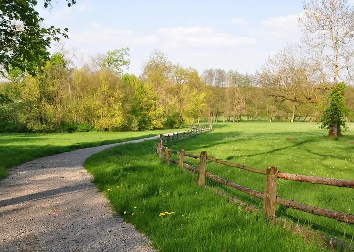 民宿 Les De Preisch Evrange