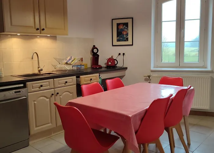 民宿 Les De Preisch Evrange